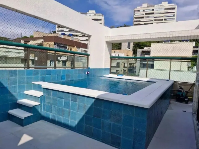 Cobertura Duplex de 212m² com Piscina e Vista para o Cristo no Flamengo